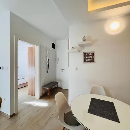 Apartment Mont V *